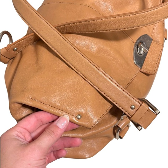 Banana Republic Caramel Tan Leather Slouchy Bohemian Shoulder Bag - Picture 9 of 13